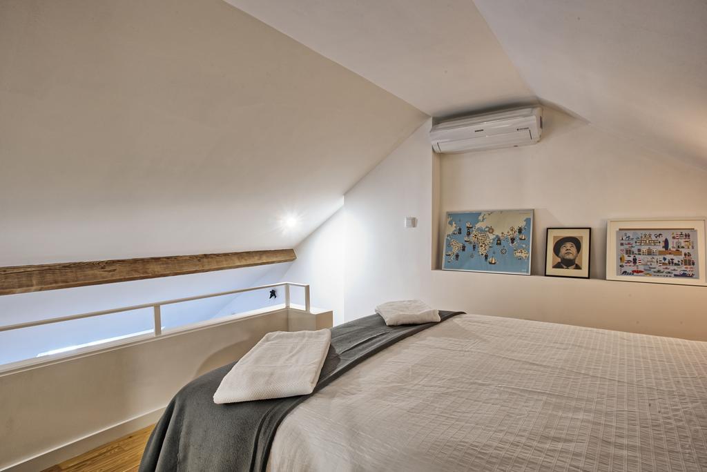 Downtown Boutique Duplex Apartment Lisbon Exterior photo